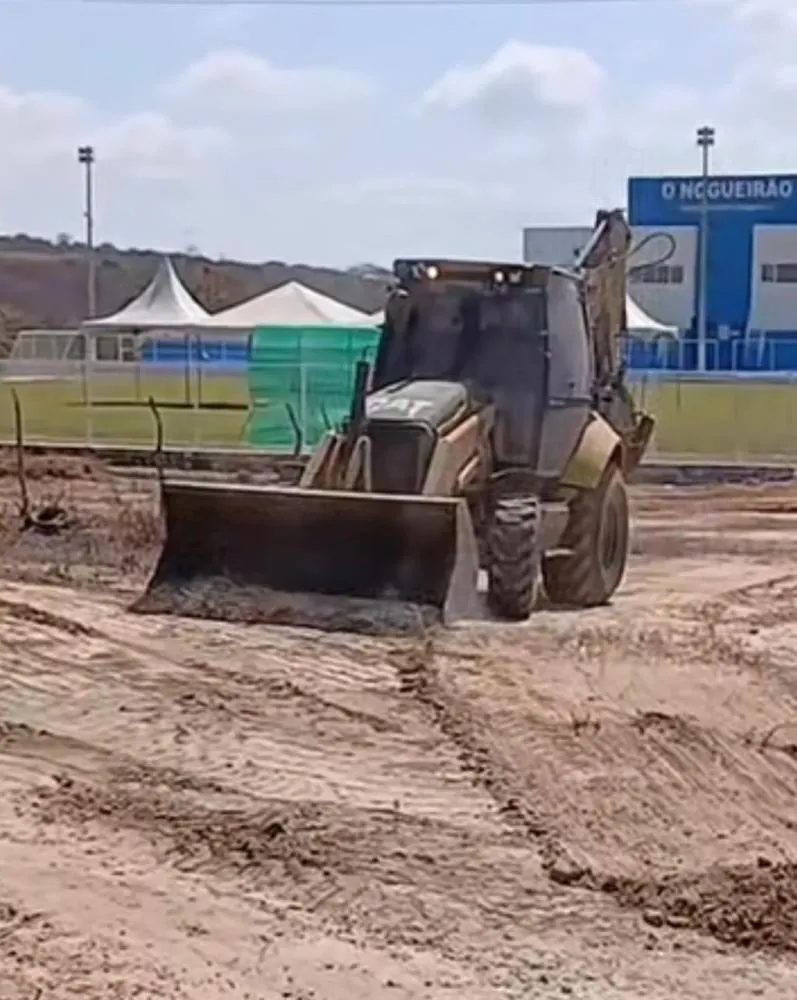 Prefeitura reforma o estádio de futebol ‘O Nogueirão’, em Monte Horebe