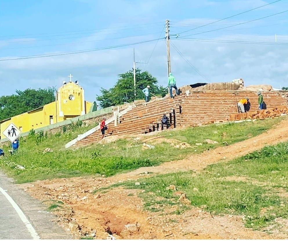 Praça de Pilões, construção em andamento 