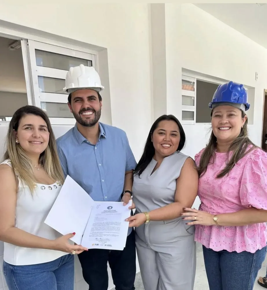 Prefeita Laís Raquel solicita reforma de escola e construção de ginásio poliesportivo|Foto: Divulgação