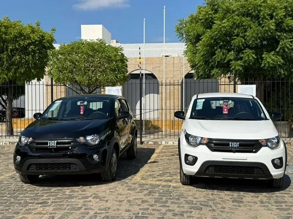 Prefeitura de Cajazeiras adquire dois novos veículos|Foto: Divulgação