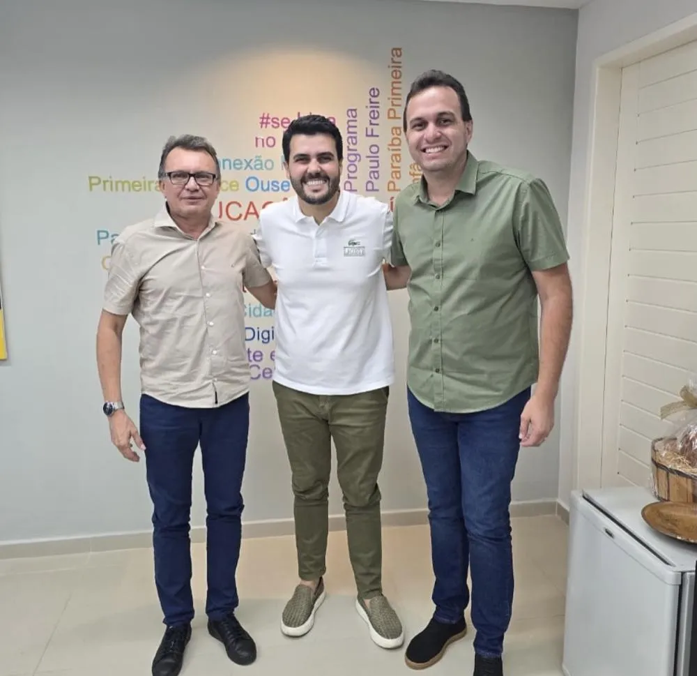 Espedito Filho se reúne com Wilson Filho e discute avanços para a educação de Triunfo-PB|Foto: Divulgação