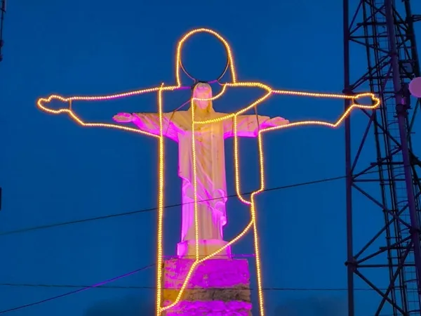 Cajazeiras resgata a iluminação natalina do Morro do Cristo Rei|Foto: Divulgação