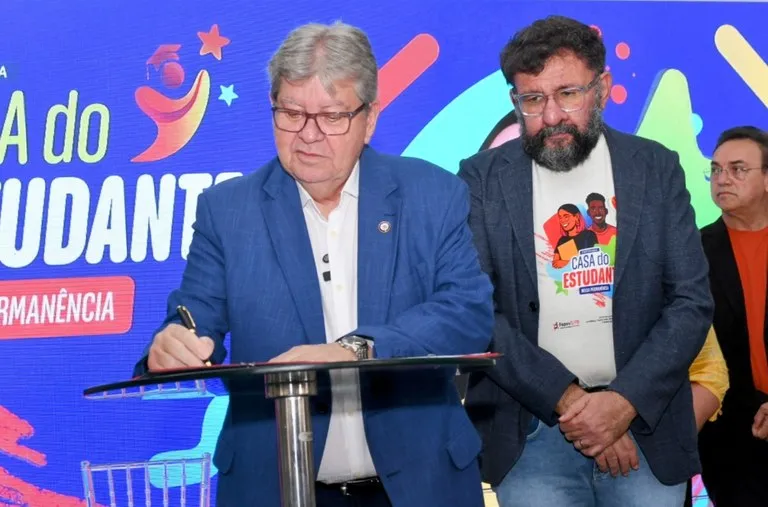 Governador lança programa com bolsas para universitários na Paraíba|Foto: José Marques
