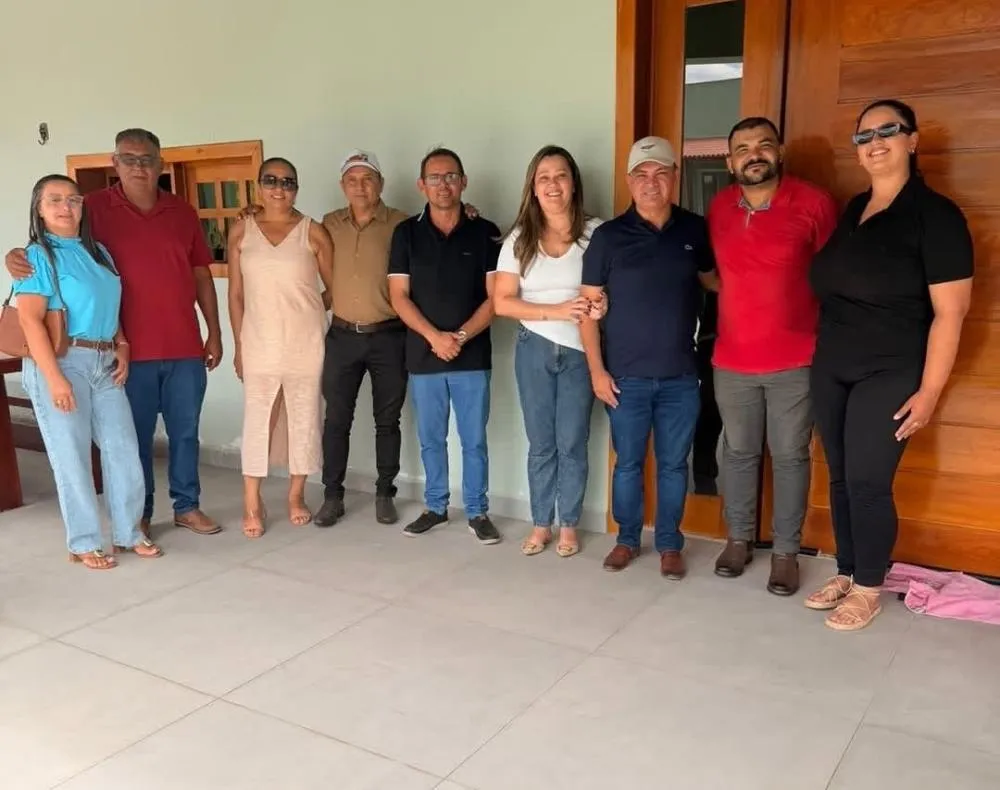 Larúcia Sá recebe apoios de lideranças de Matureia e Água Branca|Foto: Assessoria