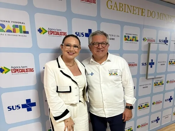Prefeita Denise Bayma em agenda com ministro da Saúde, Alexandre Padilha, em setembro deste ano|Foto: Divulgação