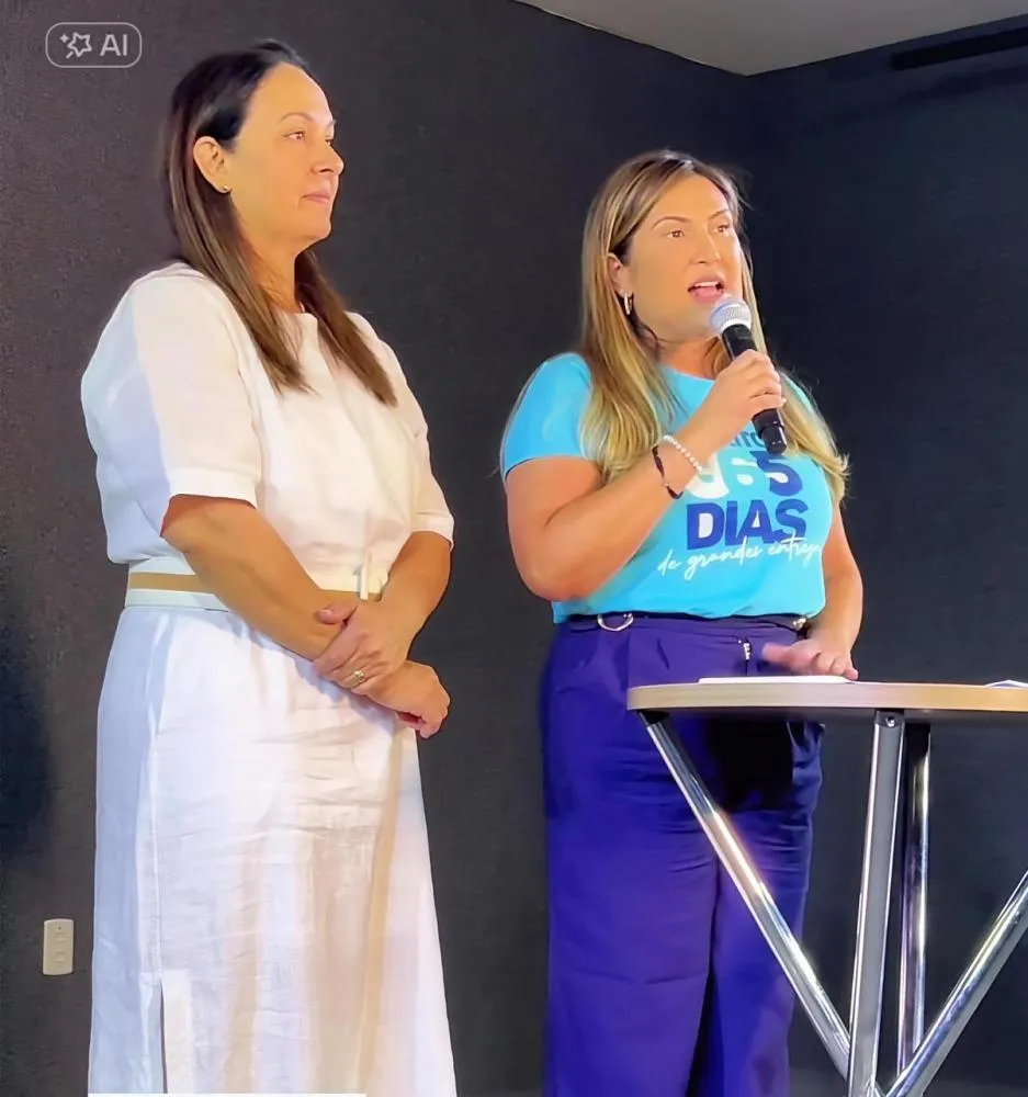 Corrinha Delfino anuncia concurso público de Cajazeiras|Foto: Divulgação