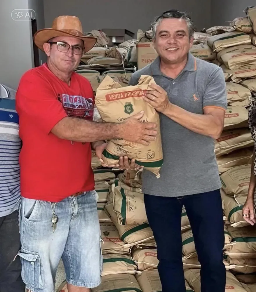 Dr. George inicia entrega de 36 toneladas de sementes para famílias no município|Foto: Divulgação