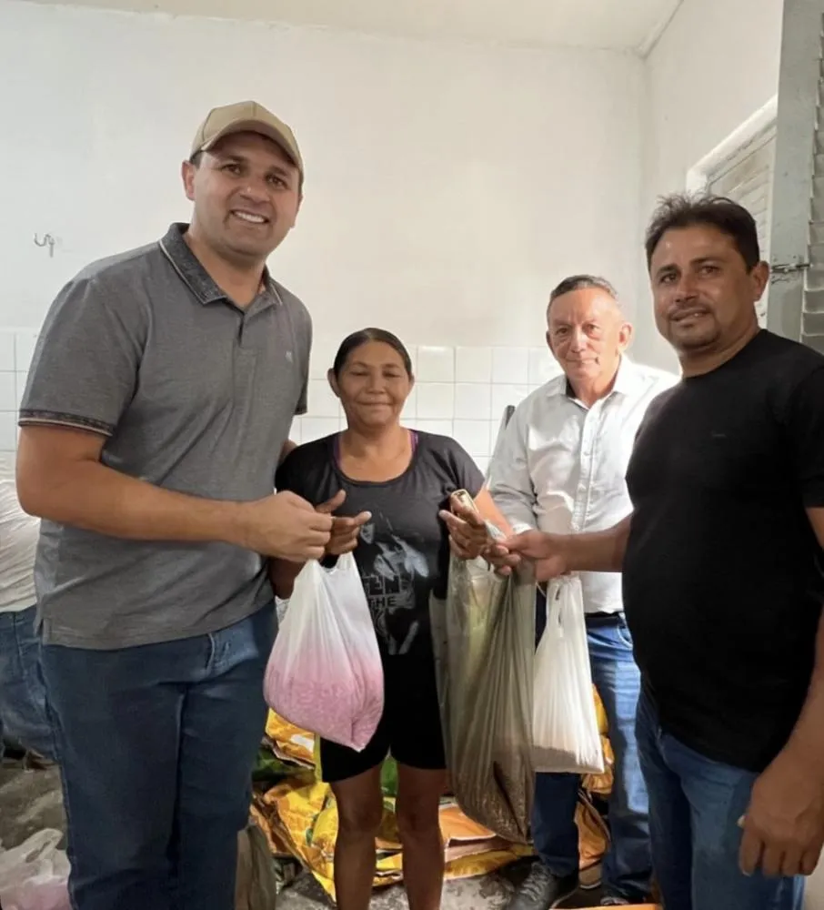 Prefeitura de Bernardino Batista entrega sementes para agricultores|Foto: Divulgação