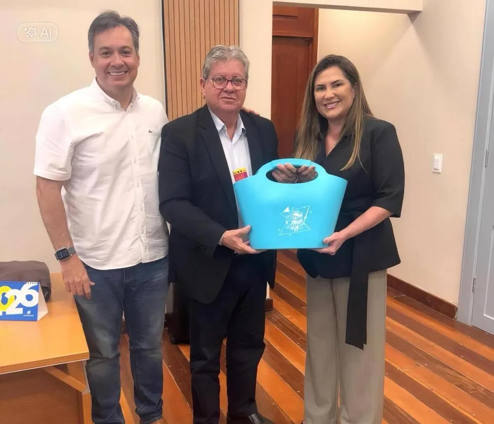 Júnior Araújo, João Azevêdo e Corrinha Delfino|Foto: Divulgação