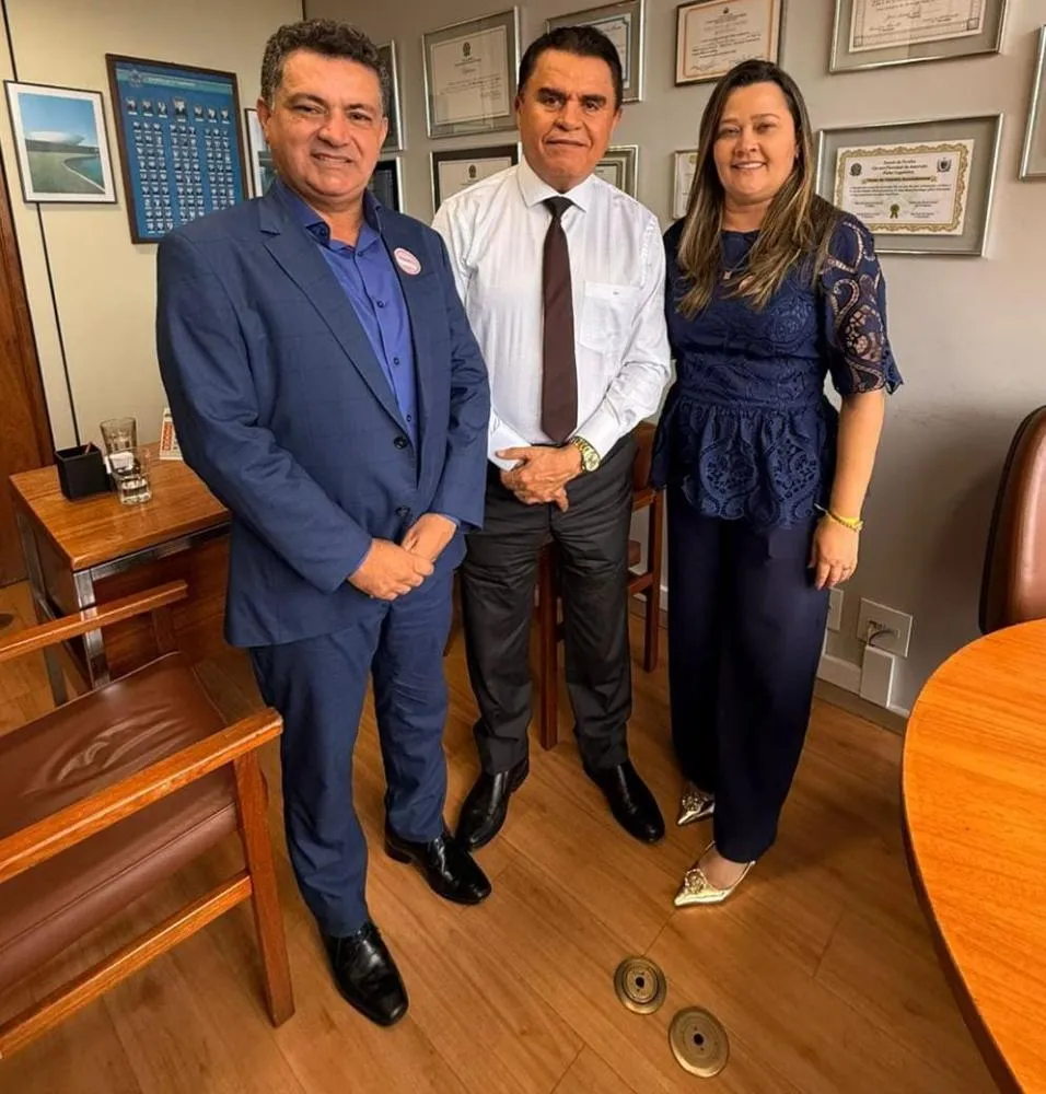 Luiz Claudino, Wilson Santiago e Larúcia Sá|Foto: Divulgação