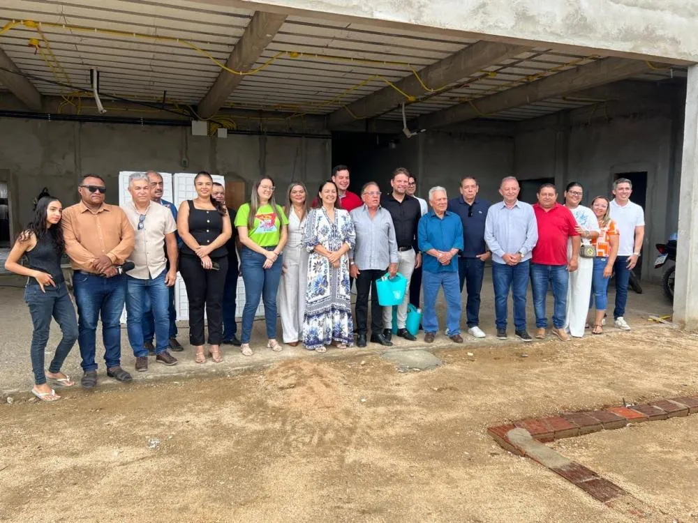 Autoridades visitam instalações do Hospital Napoleão Laureano|Foto: Divulgação