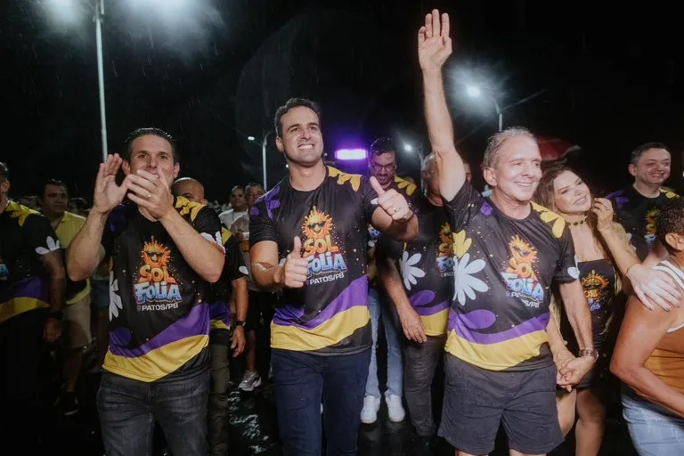 Lucas Ribeiro participa da abertura do carnaval de Patos-PB|Foto: Mariana Marinho