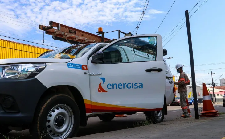 Diante do serviço instável e do preço elevado, o debate sobre a privatização do setor elétrico ganhou força nas redes sociais e em órgãos de defesa do consumidor