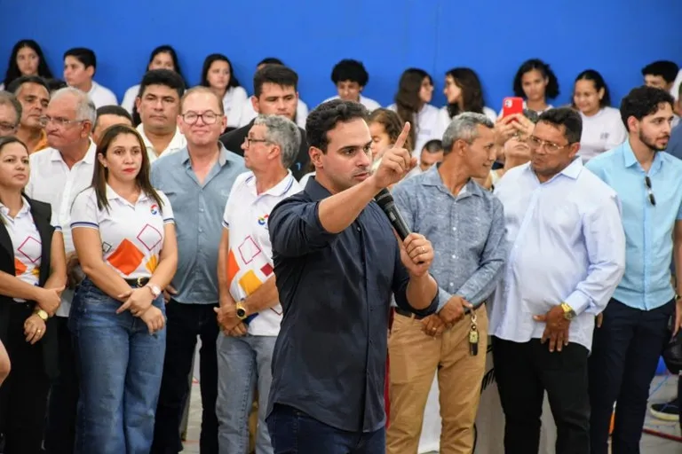 Durante a visita, Lucas evidenciou a importância da obra no desenvolvimento da região