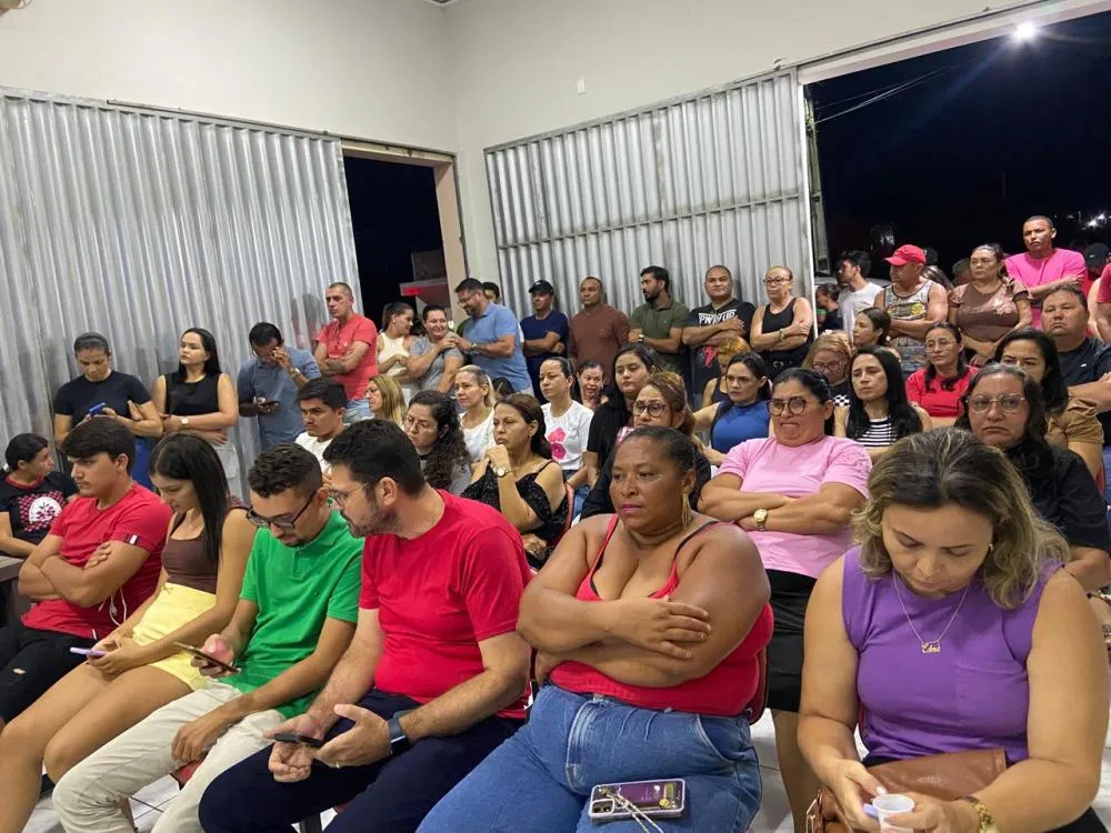 População compareceu para acompanhar a votação dos projetos (Foto: Assessoria) 
