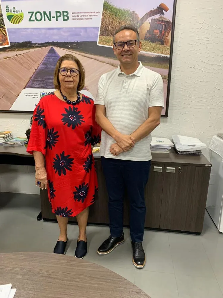 Iraná, Secretária executiva da SADAP, que tem a frente da pasta Silva Cunha da Pesca, e prefeito João Cléber|Foto: Assessoria