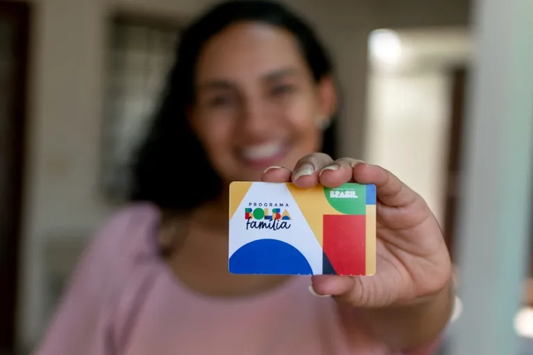 Como costuma ocorrer no Bolsa Família, 84,14% dos responsáveis familiares são mulheres: 15,7 milhões|Foto: Lyon Santos/MDS