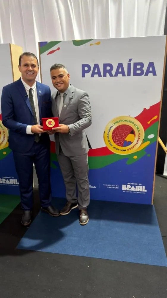Prefeito Aldo Andrade e secretário de Educação Fábio Teixeira|Foto: Assessoria
