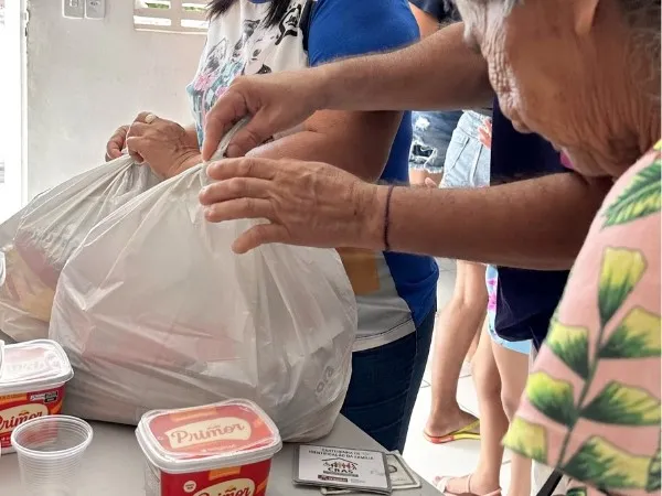 Prefeitura de Cajazeiras-PB inicia entrega de cestas básicas a famílias atendidas pelos CRAS|Foto: Assessoria