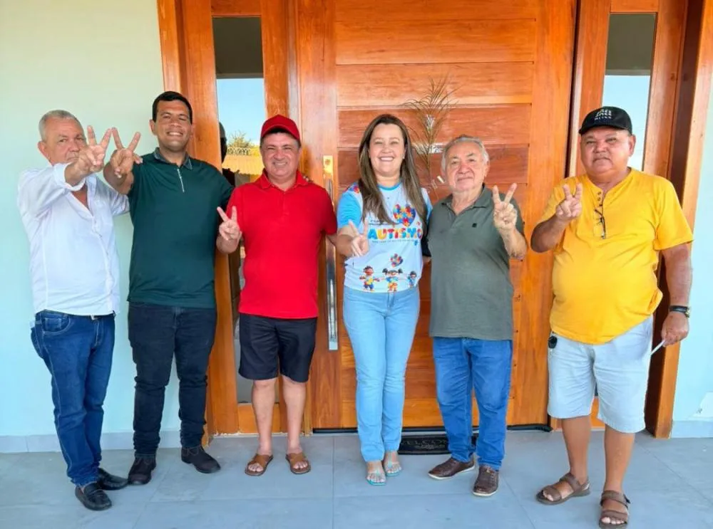 Larúcia amplia base eleitiral no Vale do Piancó (Foto: Assessoria) 