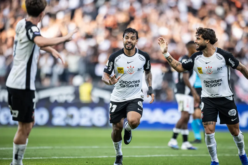Com um a menos durante toda a etapa final, o Timão venceu o Vasco por 1 a 0