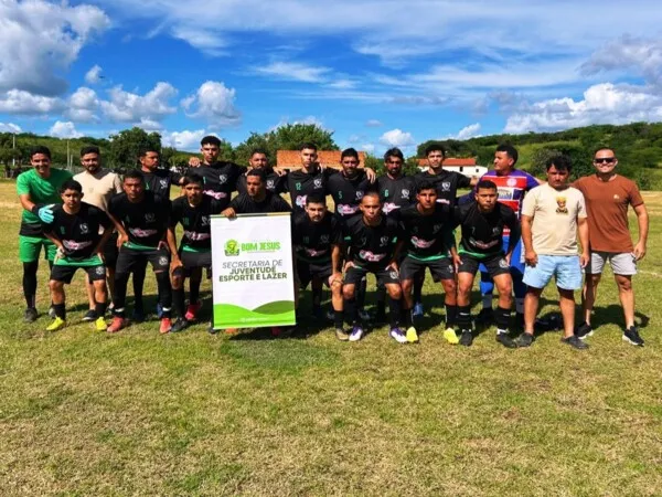 Com apoio da Prefeitura, Garotos da Vila representa Bom Jesus em importante competição no Ceará|Foto: Assessoria