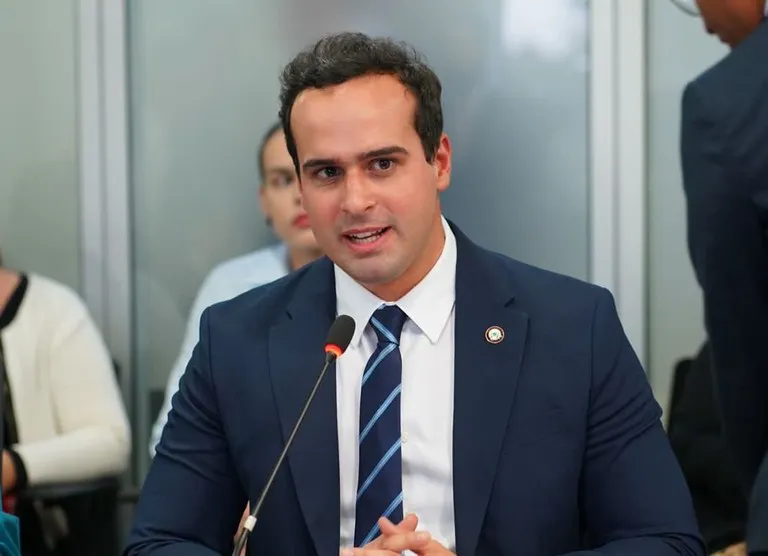 O chefe do Executivo paraibano foi enfático ao negar que a Companhia de Água e Esgotos da Paraíba (Cagepa) tenha sido privatizada.