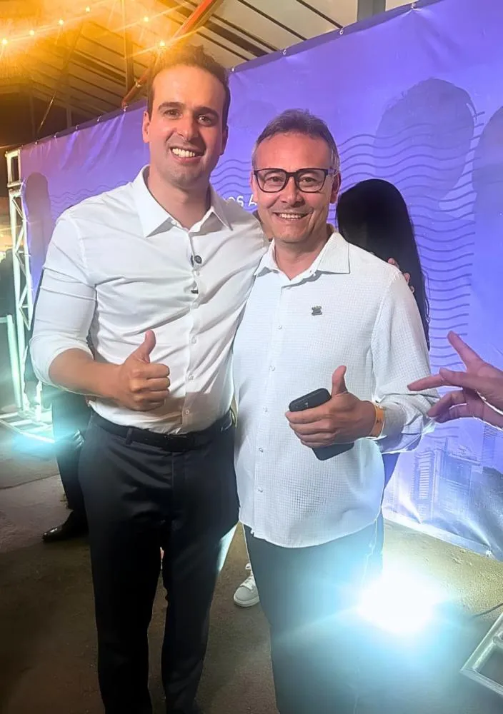 Governador Lucas Ribeiro (PP) ao lado do prefeito, João Cleber (PSB)|Foto: Divulgação