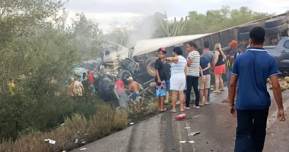 Tragédia na Bahia: sobe para 15 o número de mortos em acidente